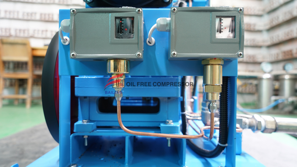 Compresseur d'oxygène médical d'appoint à haute pression 1m3 Gow-3 / 4-150